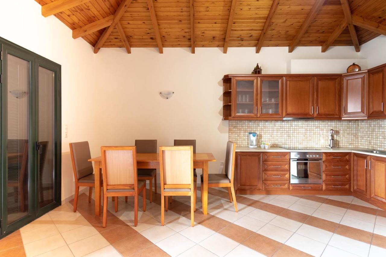 Papadeas Villas Megali Mantineia Exteriér fotografie