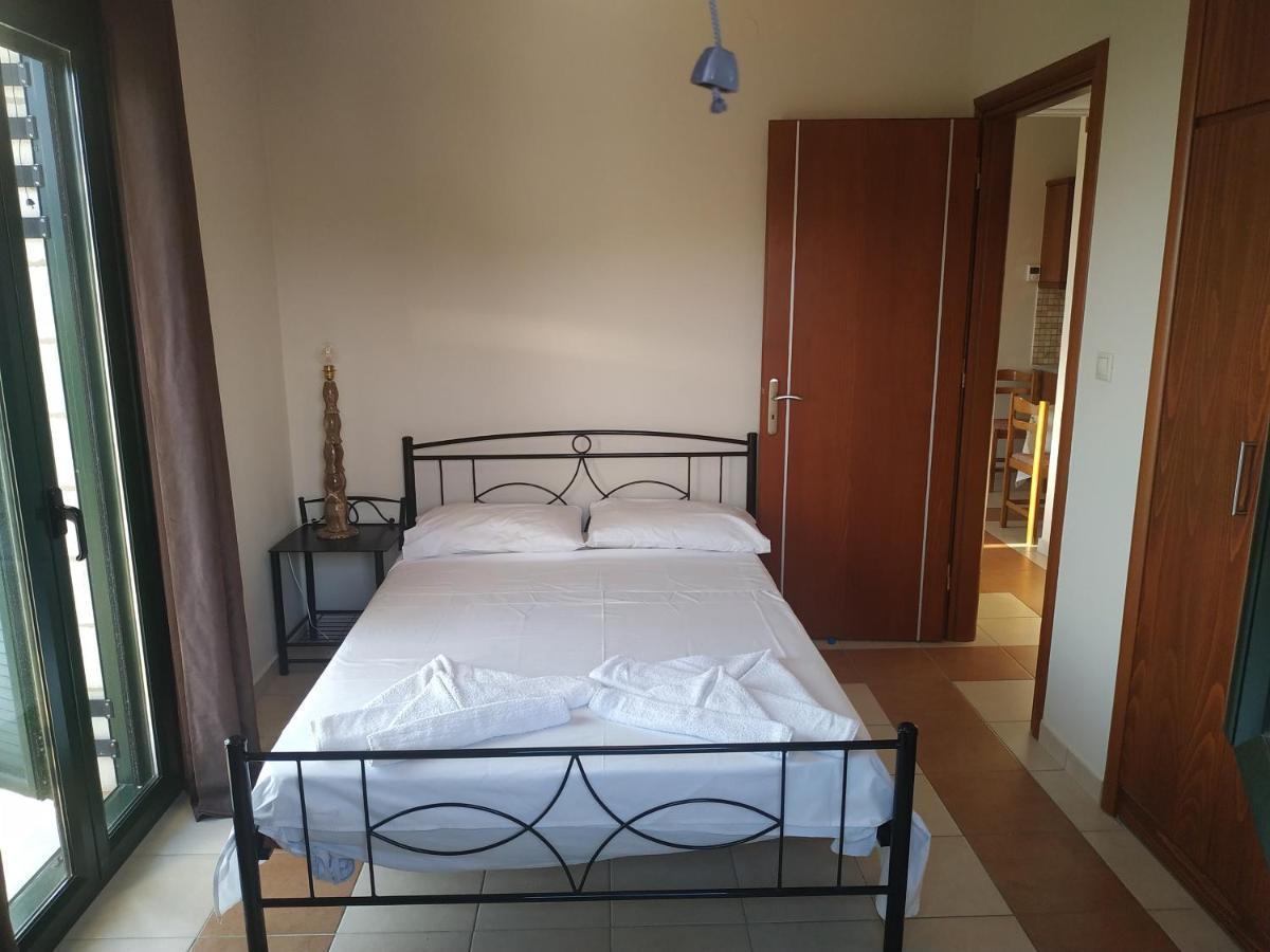 Papadeas Villas Megali Mantineia Exteriér fotografie